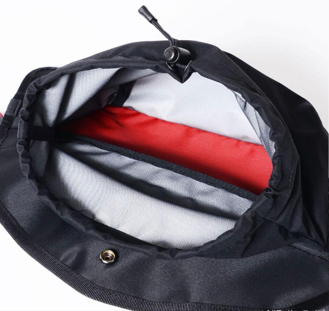 STRICT-G MSPC 機動戦士ガンダム　スリングバッグ シャア・アズナブル