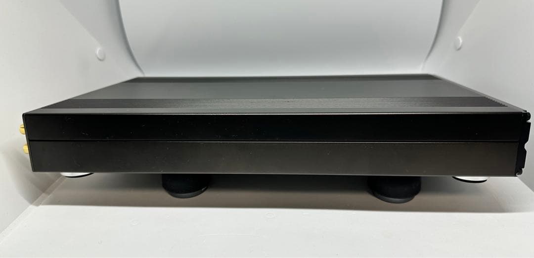 NuForce デジタルアンプ　IA-7 Amplifier