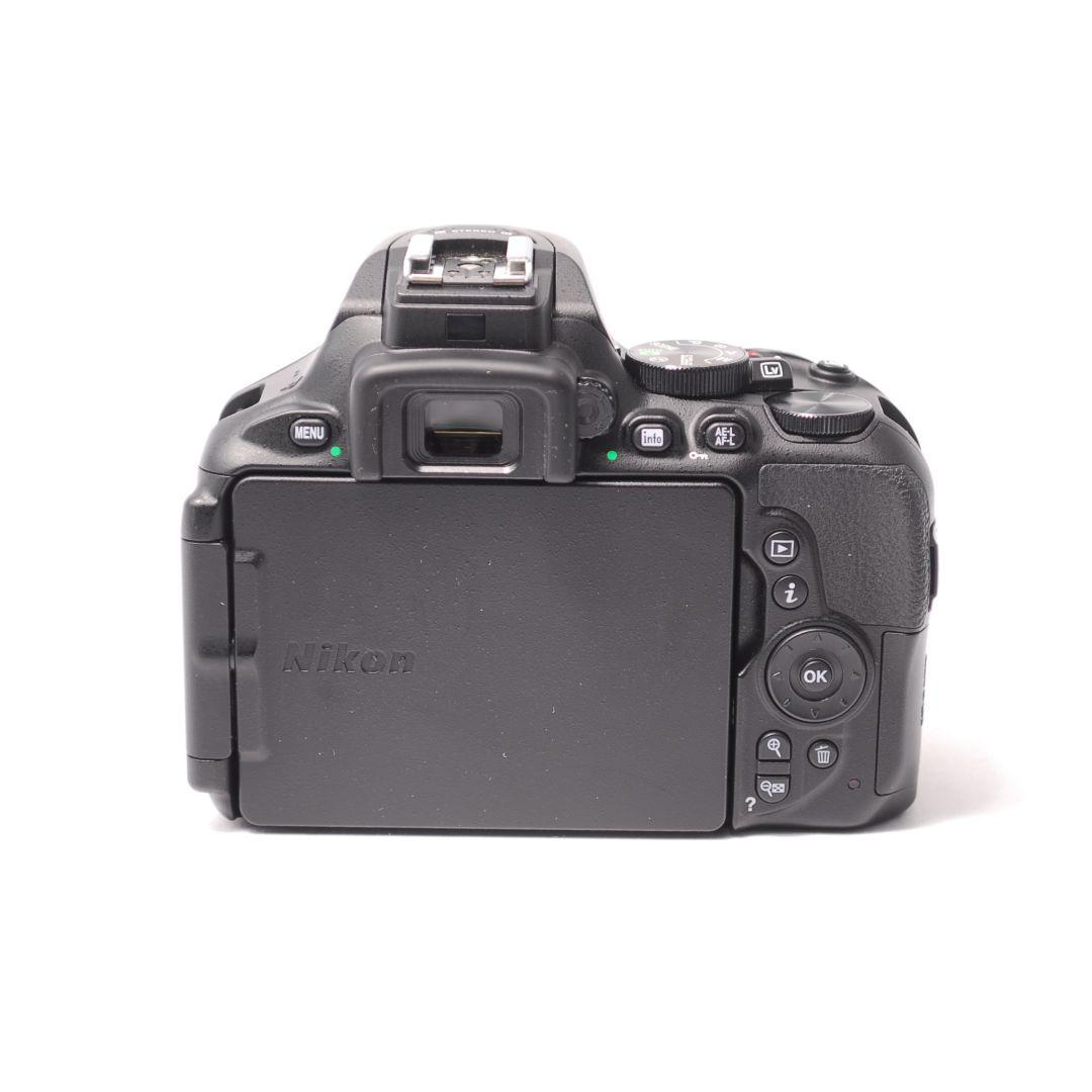 ❤即購入1000円OFF❤極美品❤ Nikon D5600 ダブルズームキット