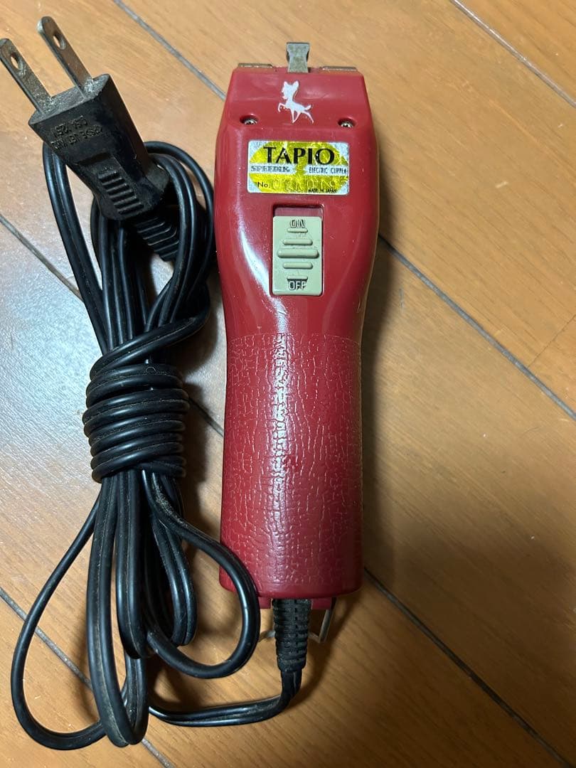 TAPIO バリカン レッド