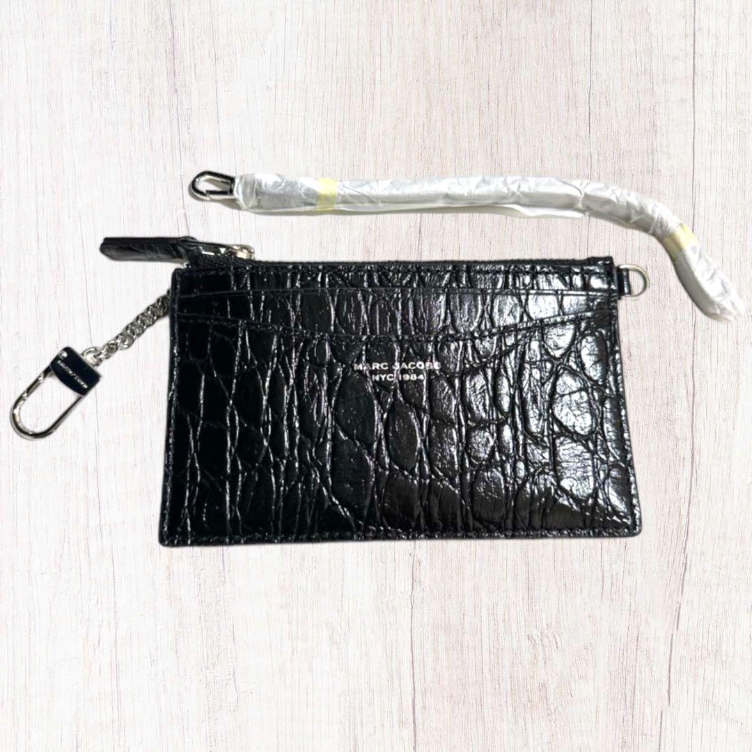 マークジェイコブス スリム クロコ エンボス リストレット　財布