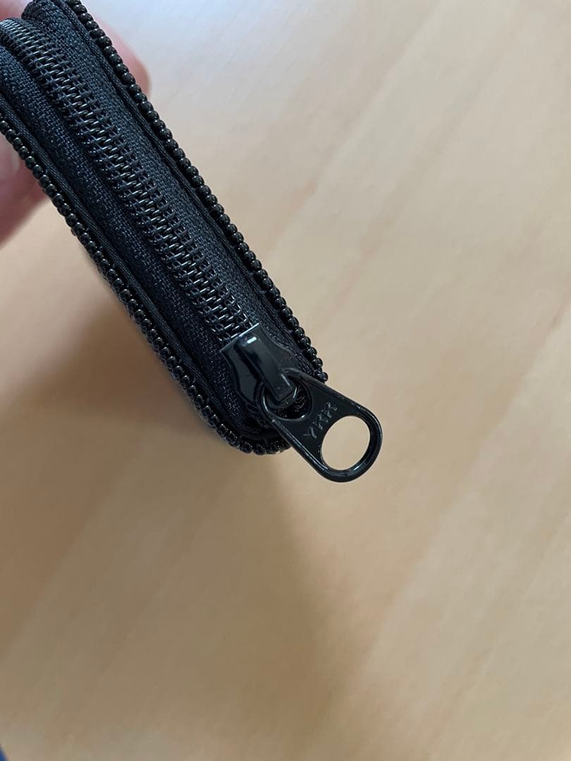 柏ビーズ　ラウンド小財布099赤帯柄ビーズ刺繍