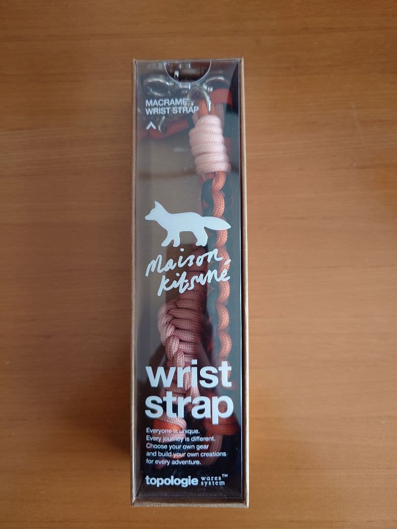 Maison Kitsun x Topologie リストストラップ