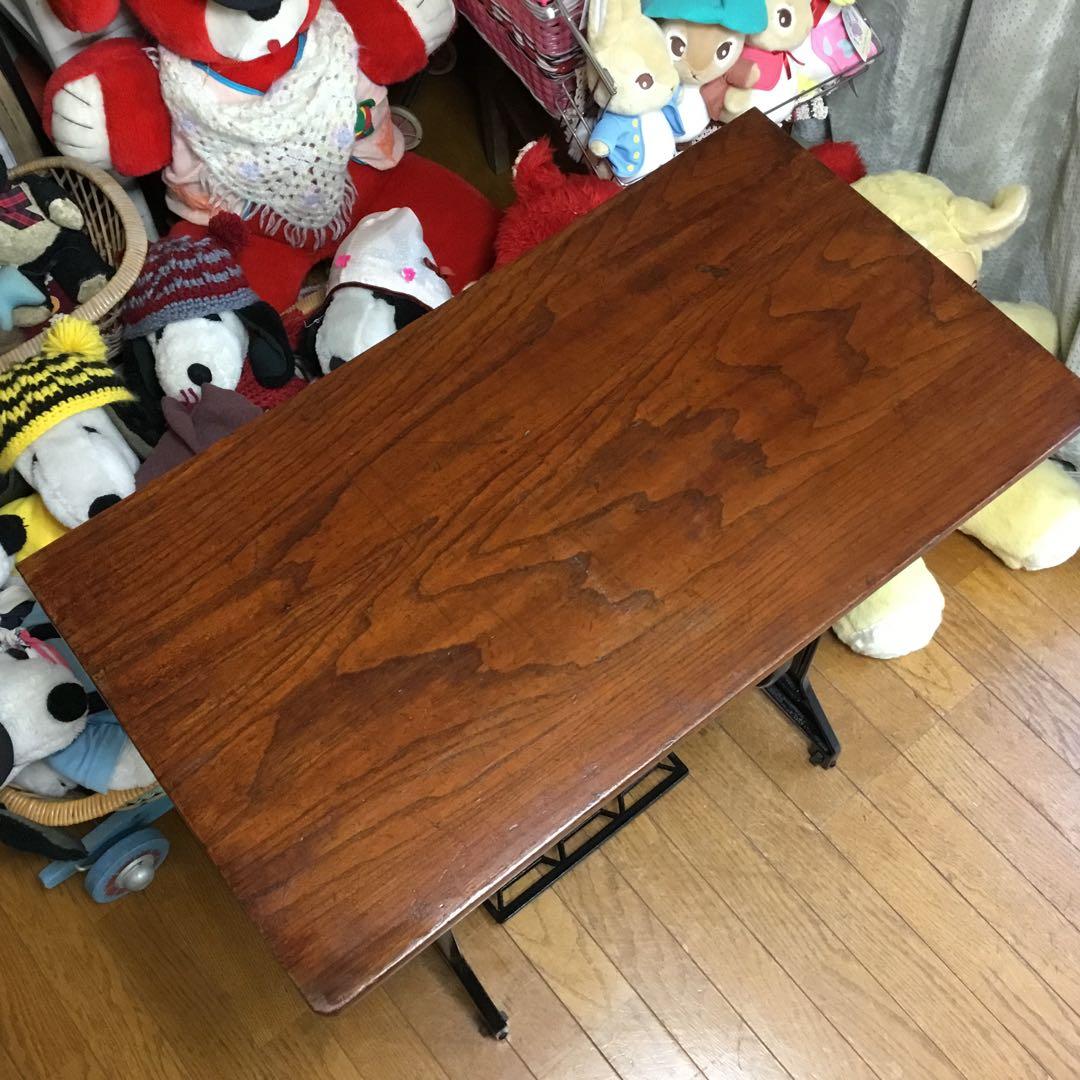 ※アンティーク※ HITATI足踏みミシン脚のテーブル　アイアン