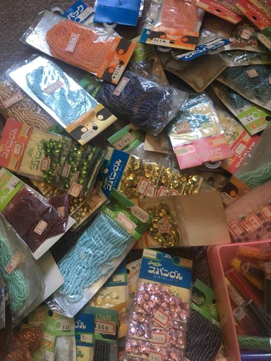 アンティーク手芸用品 福袋(スパンコール、ビーズシリーズ)