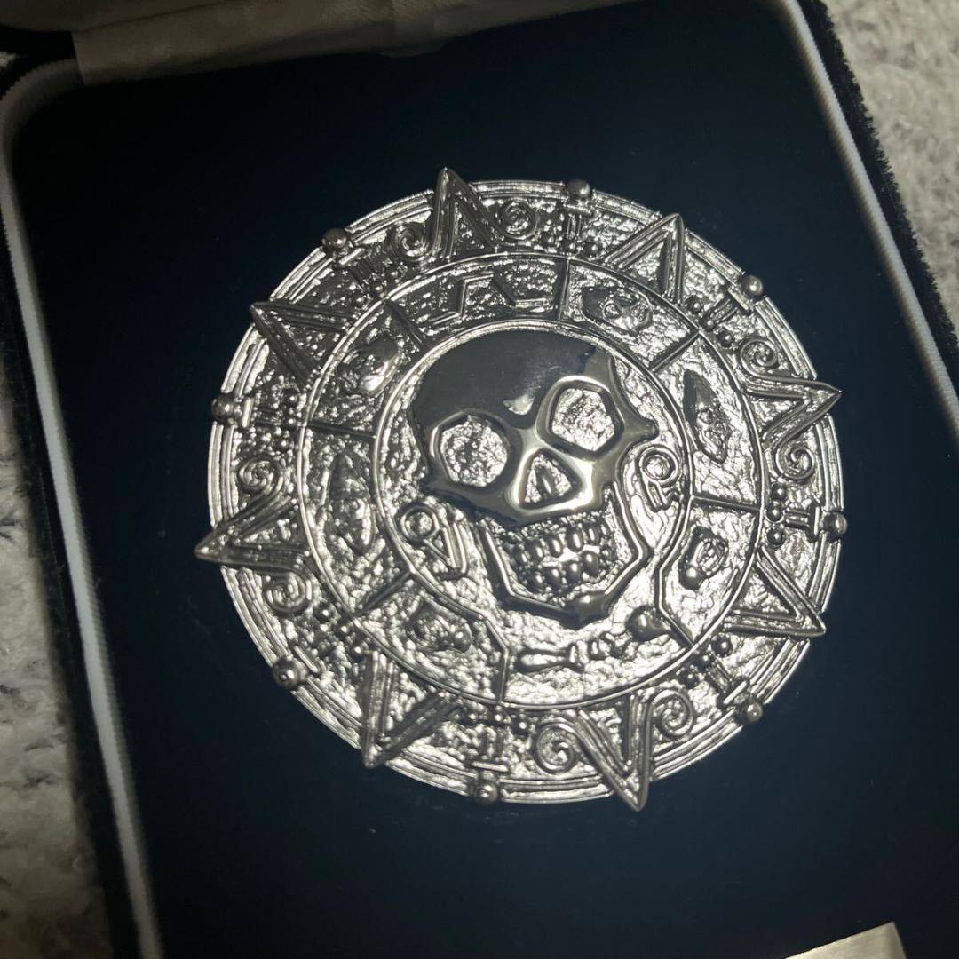 パイレーツオブカリビアン 純銀製900個限定メダル