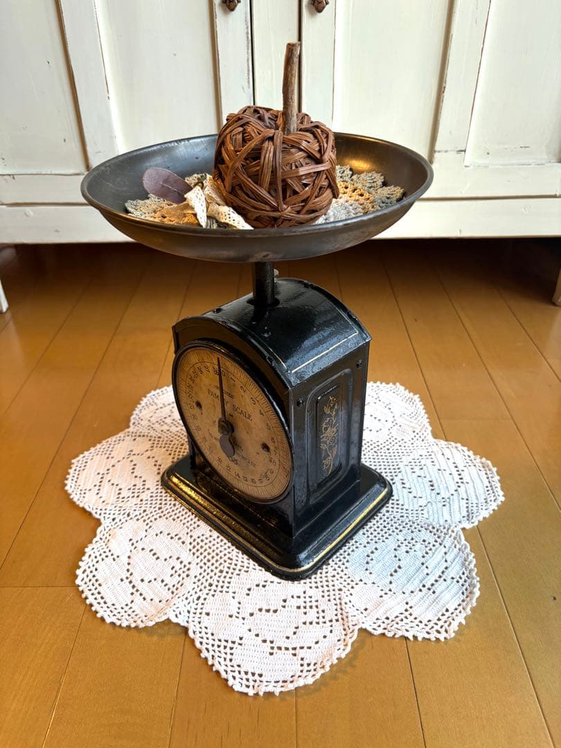 優子ママ様御専用　英国アンティーク　SALTER キッチンスケール　No.48