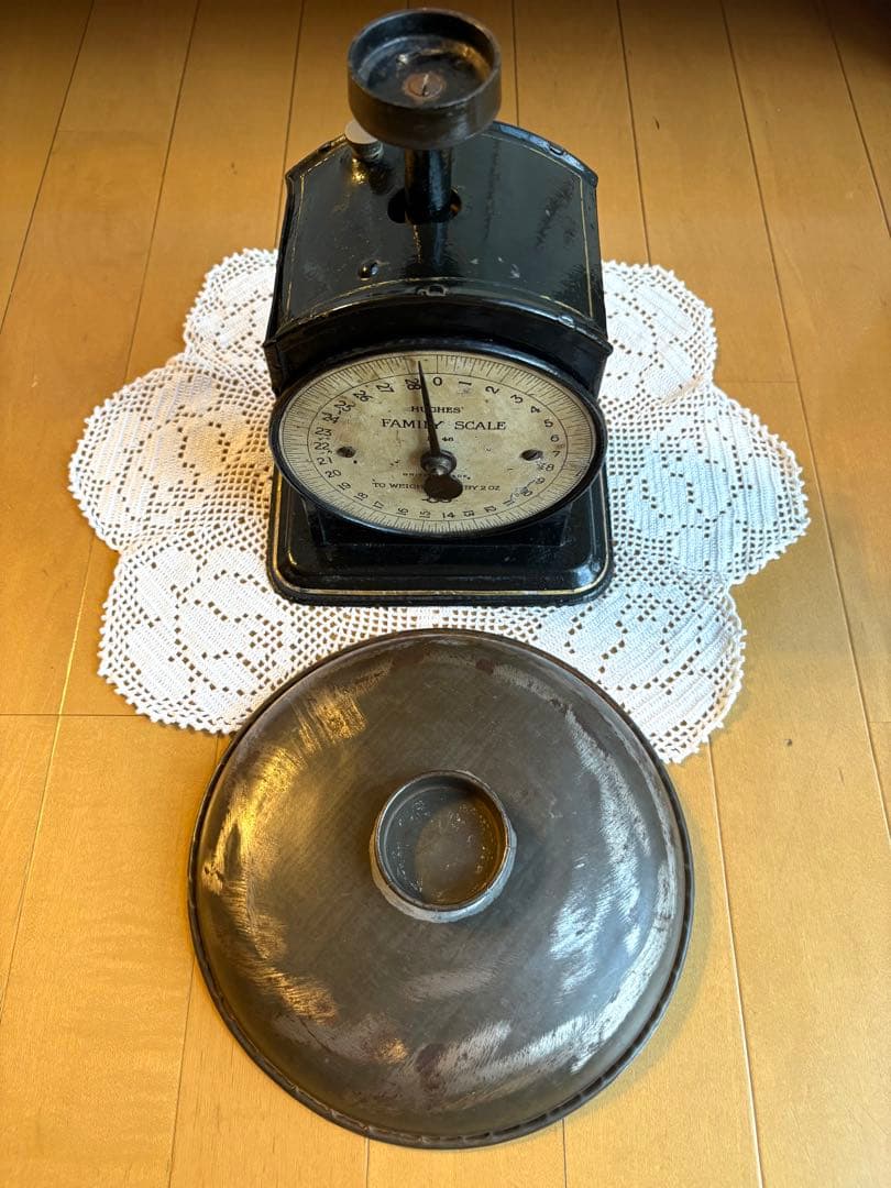優子ママ様御専用　英国アンティーク　SALTER キッチンスケール　No.48