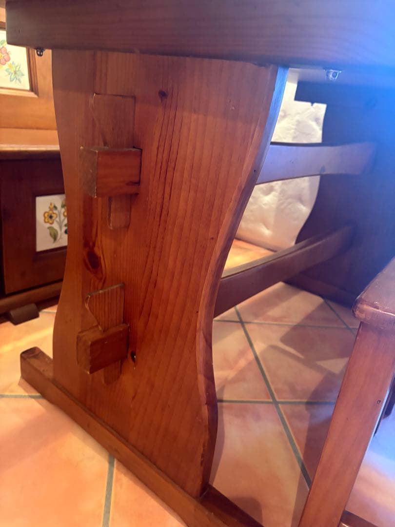 【格安】アクタス取扱　スペイン　タイル　ダイニングテーブル　食卓