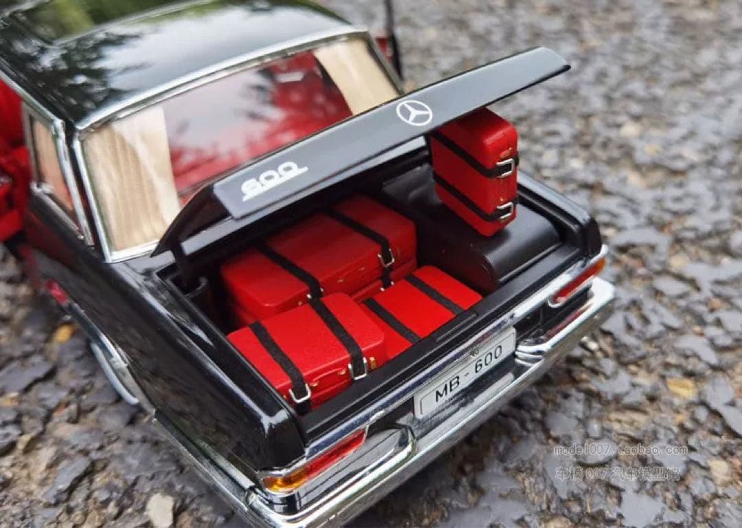 Kengfai 1:18 ベンツプルマン ミニカー