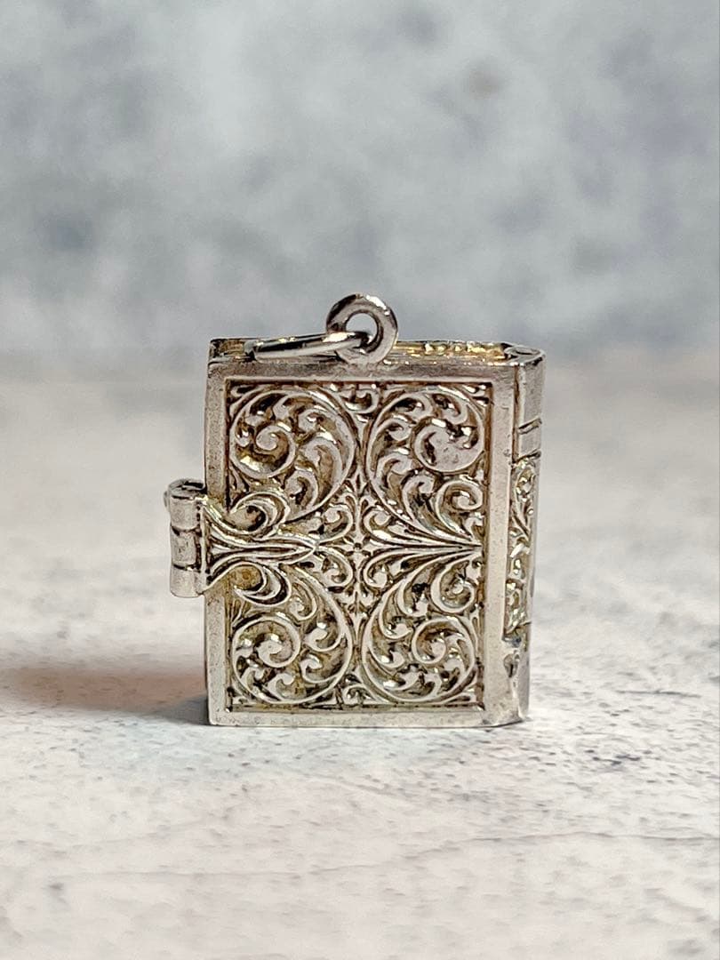 アンティーク　ペンダント　聖書　ホーリーバイブル　ネックレス