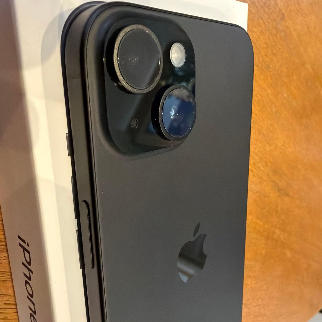 【美品】iPhone15 128GB BLACK SIMフリー バッテリー92%