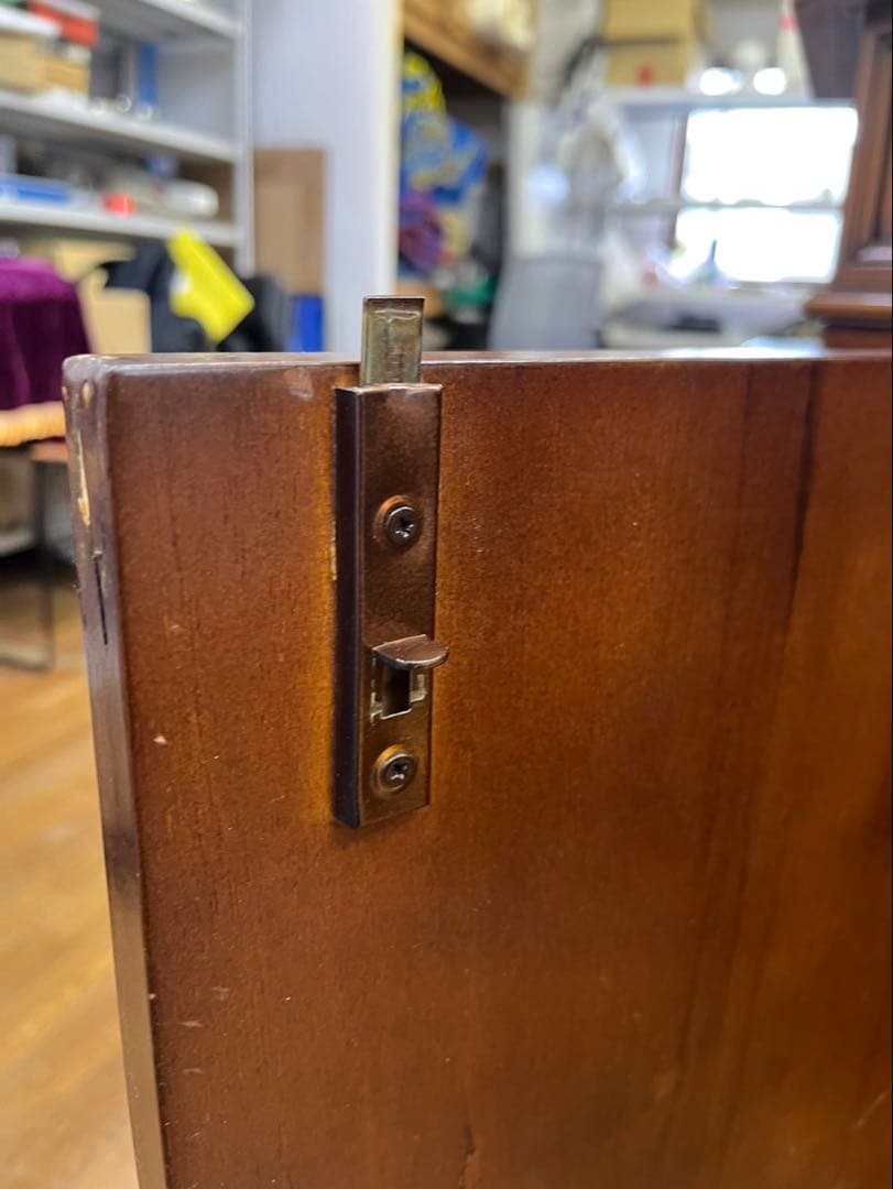 木製 サイドボード キャビネット アンティーク家具 イタリア 象嵌細工 鍵付き