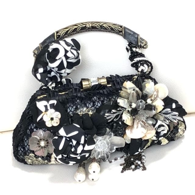 新品未使用★メリーフランシス 豪華ビーズ装飾 パーティーバッグ 黒、白、銀など