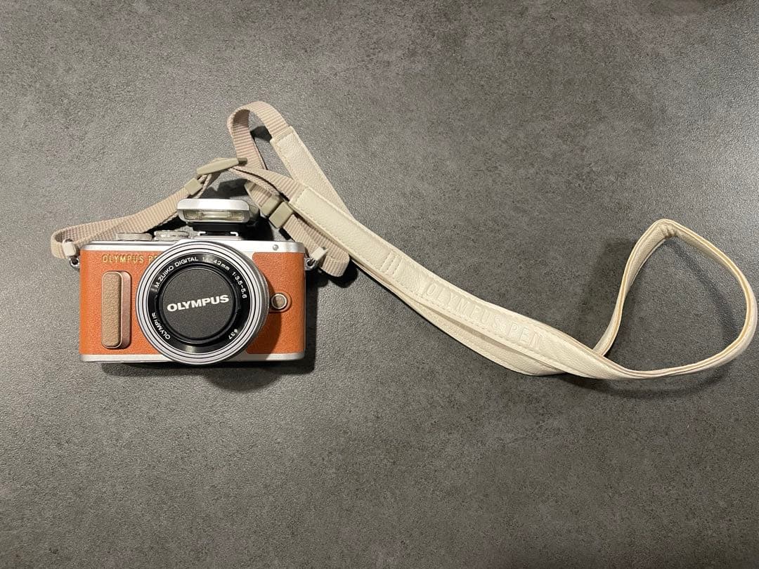 OLYMPUS PEN E-pl8 ミラーレスカメラ 14-42mm ブラウン