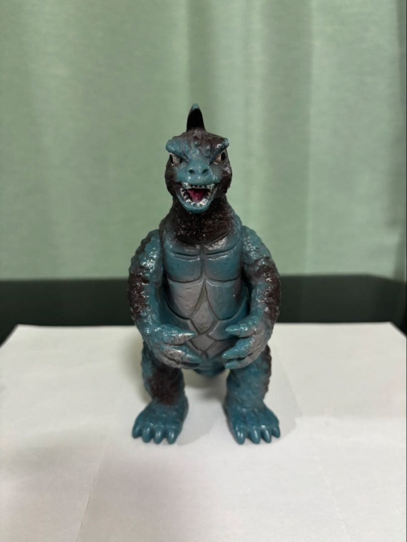 帰ってきたウルトラマン　凶暴怪獣アーストロン　ソフビ人形