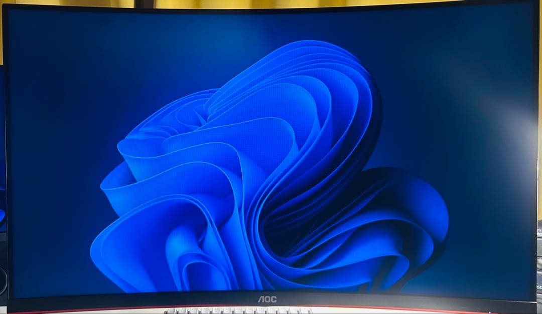 AOC C32G2ZE/11 31.5インチ ゲーミングモニター