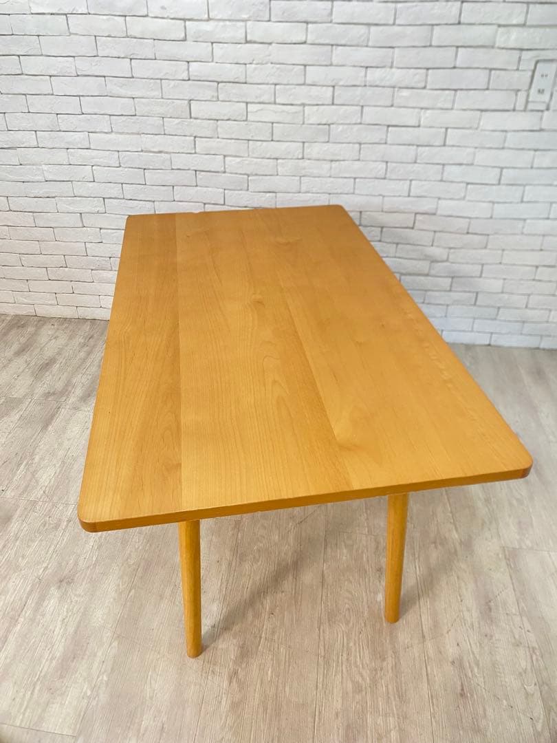 【春まま】ウニコ ダイニングテーブル SULA 机　傷あり