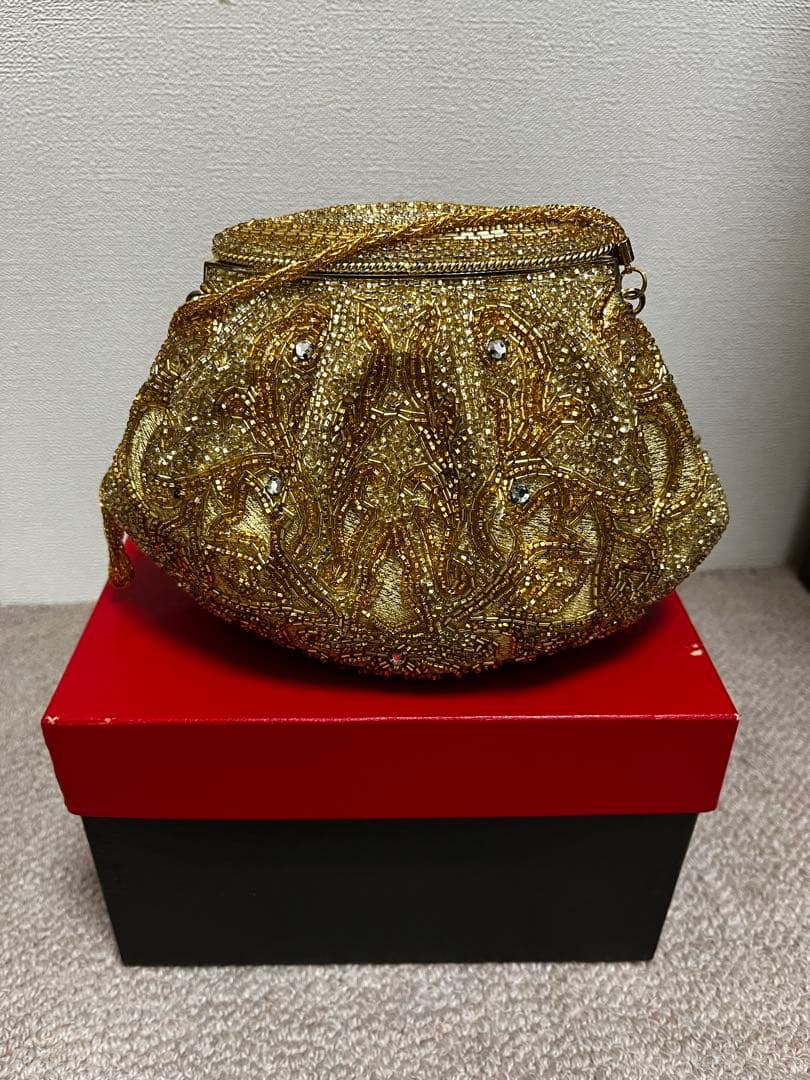ビーズ刺繍 ゴールド　パーティーバッグ