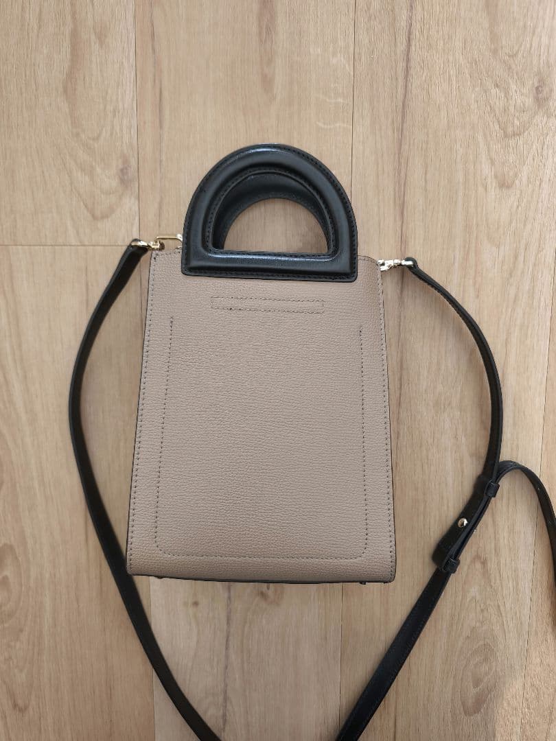 美品 FURLA フルラ ショルダーバッグ ハンドバッグ グレージュ 黒 レザー