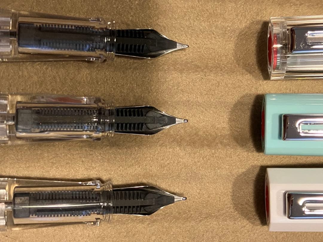 ツイスビー　万年筆　3本セット