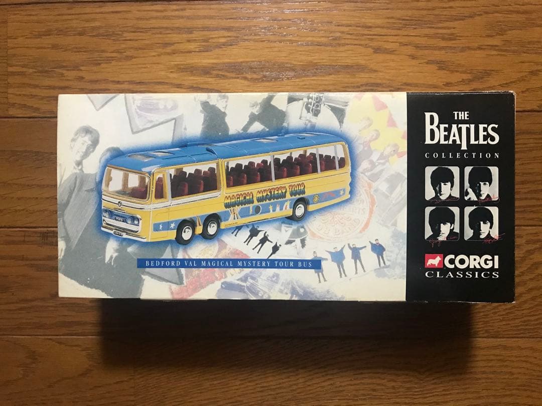 ビートルズ　マジカルミステリーツアーバス