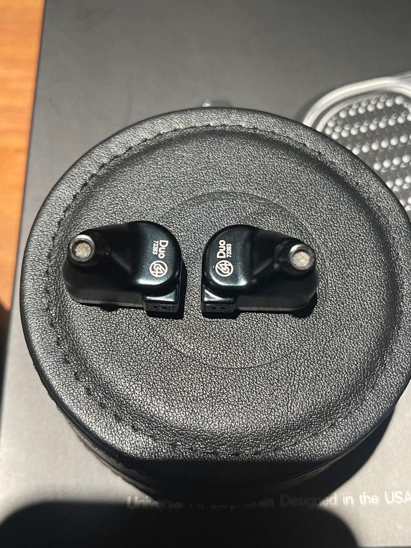 イヤホン 64Audio DUO