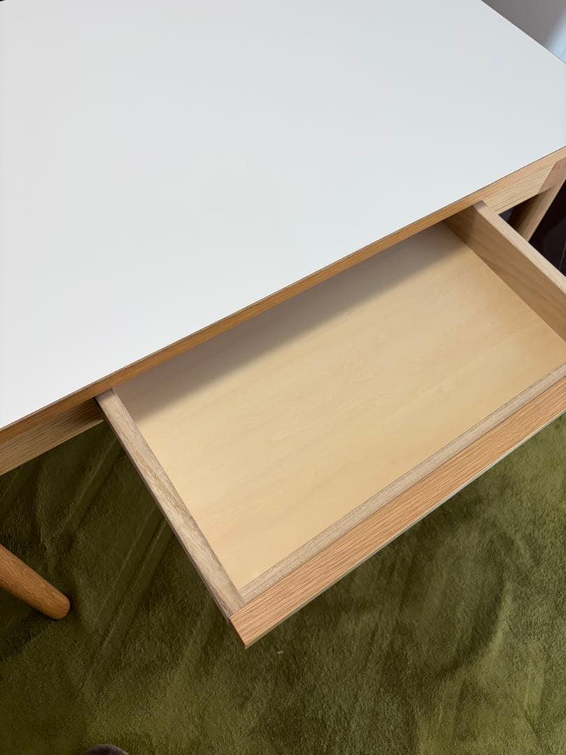 IDEE STILT TABLE 1000White /イデースチールテーブル