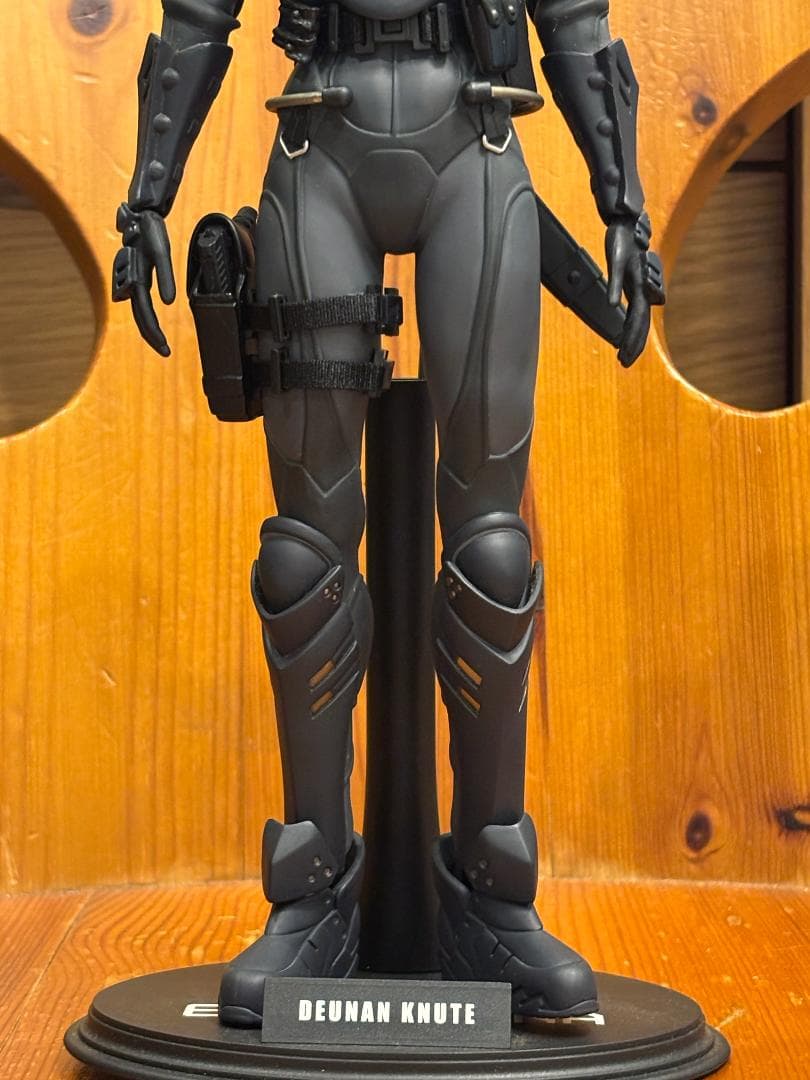 ホットトイズ 　１／６スケールフィギュア　デュナン・ナッツ　欠品アリ