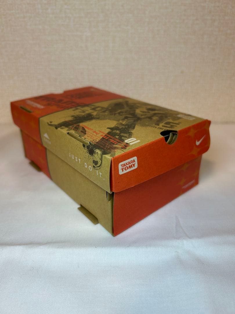 トランスフォーマースポーツレーベル NIKEコラボ コンボイ レッド 未開封