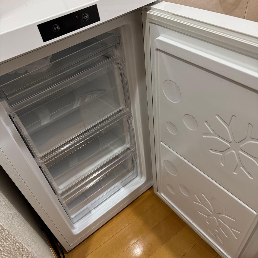 冷凍庫　64L MAXZEN