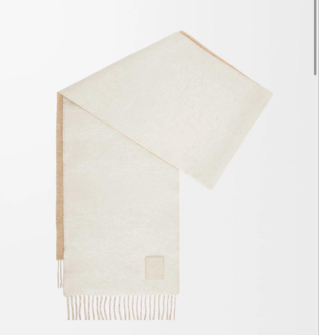 LOEWE ベージュ ウールマフラー フリンジ付き