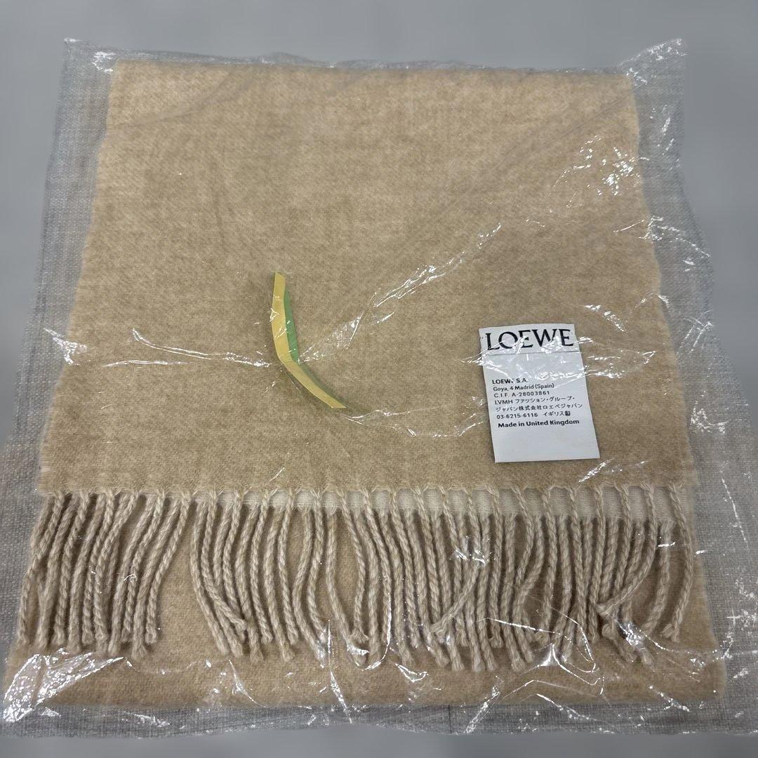 LOEWE ベージュ ウールマフラー フリンジ付き