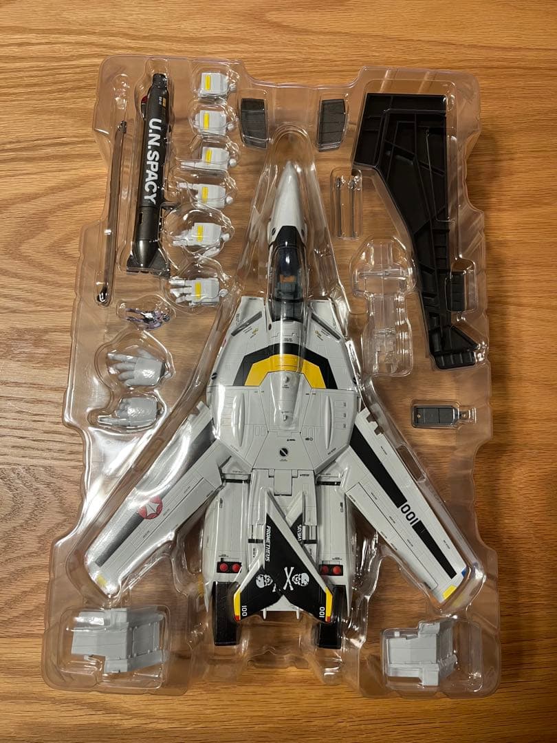 【美品】DX超合金VF-1Sバルキリー&劇場版ストライク/スーパーパーツセット