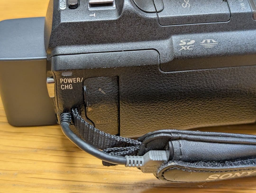 ソニー　SONY ビデオカメラ　HDR-CX630V　アクセサリーキット付き