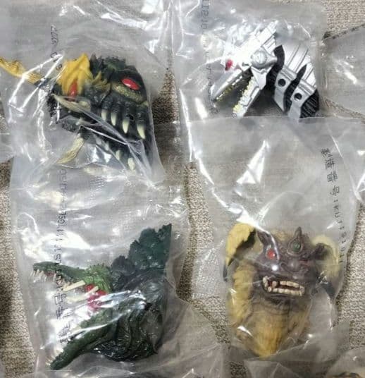 ゴジラ　一番くじ　モンスターヘッドマグネット　17種　18体セット