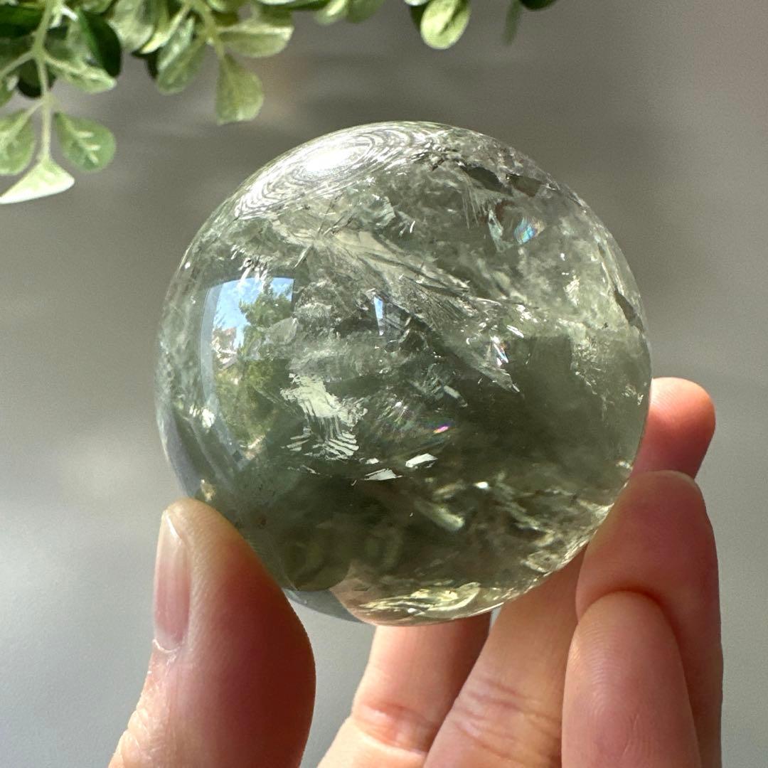 プラシオライト　非加熱　スフィア　5.3㎝　高品質　グリーンアメシスト