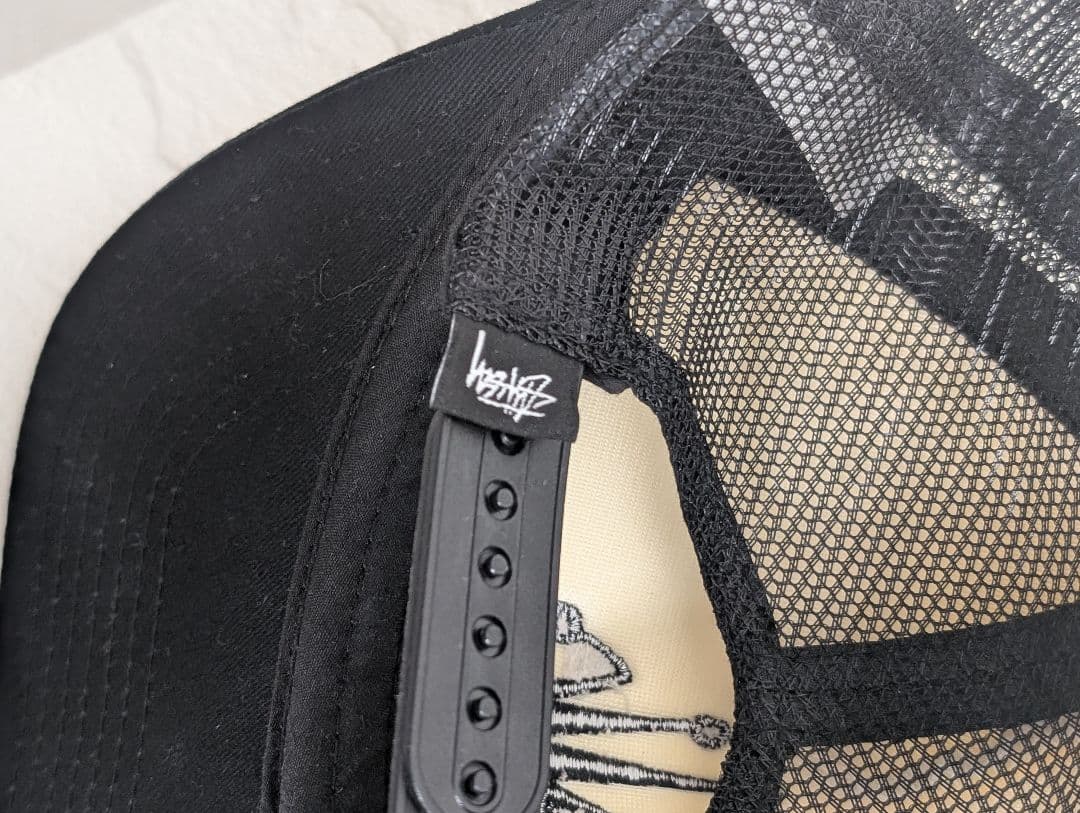 STUSSY メッシュキャップ