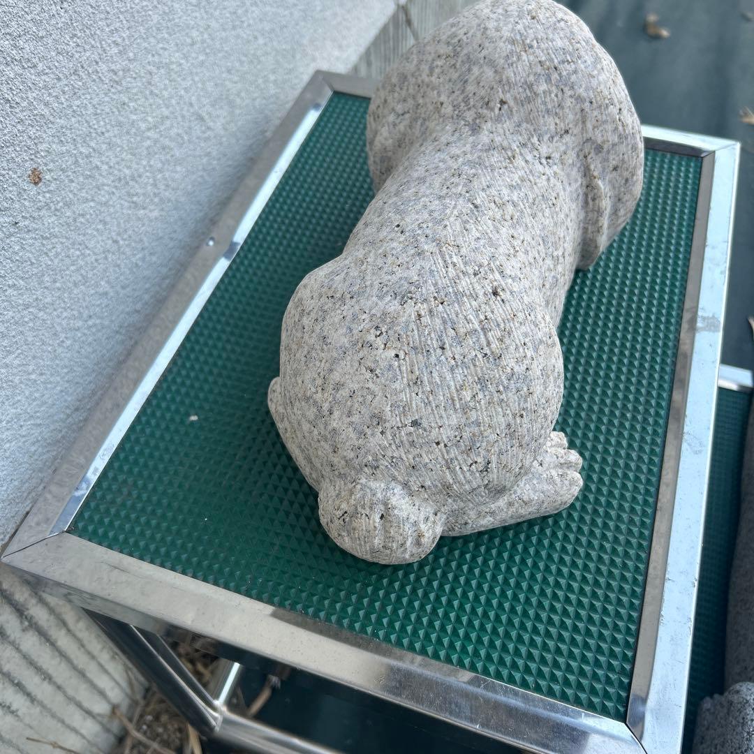 自然石彫刻 動物モチーフ石像 オブジェ 庭石 置物 約30cm