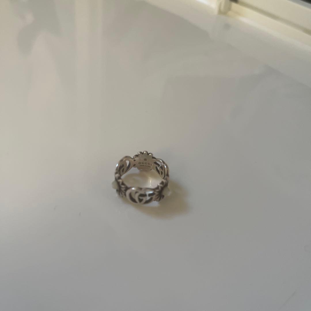 大幅値下げ　GUCCIシルバー 花モチーフ リング