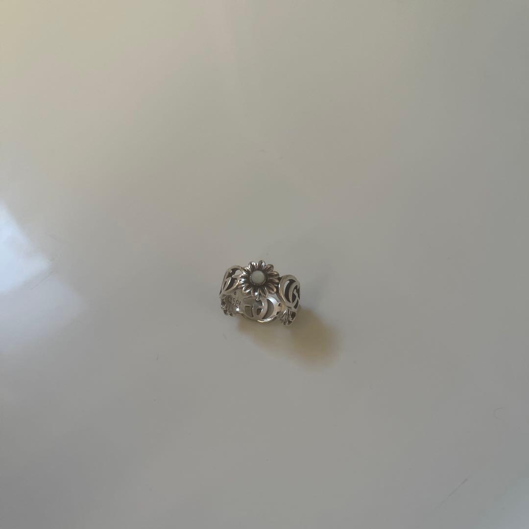 大幅値下げ　GUCCIシルバー 花モチーフ リング