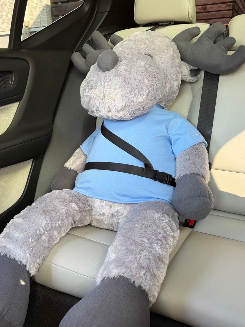 VOLVO ボルボ ジャンボエルク ぬいぐるみ
