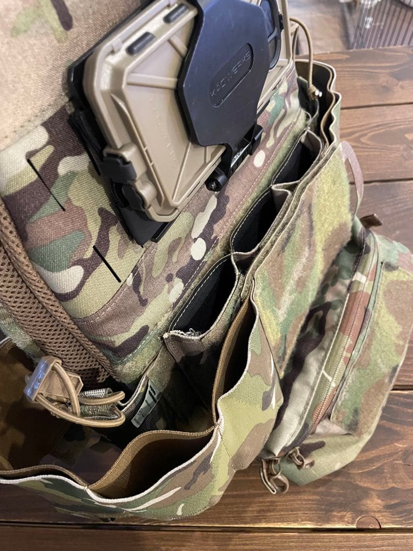 個人装備 FERRO CONCEPTS THE SLICKSTER