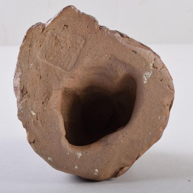 信楽焼　達磨像　置物　在銘　共箱　C　8472