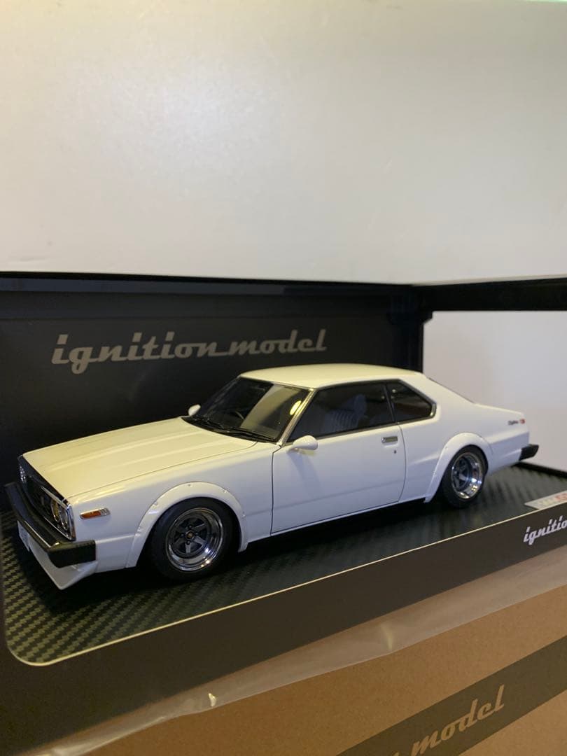 IGモデル1/18 日産 スカイライン 2000 GT-ES C210 ホワイト