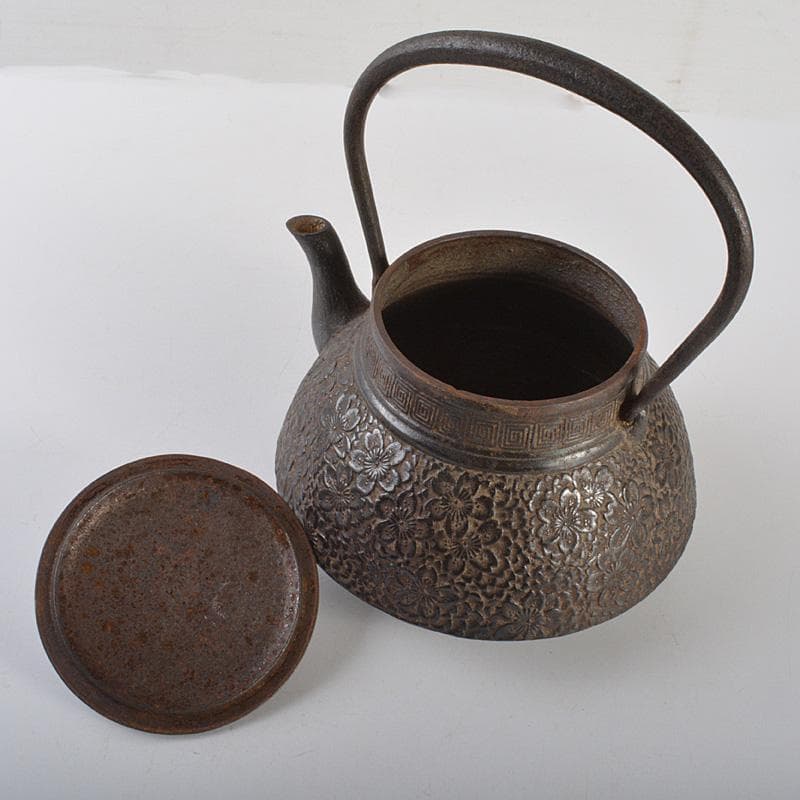 南部鉄器　桜文　鉄瓶　鉄釜　V　6378