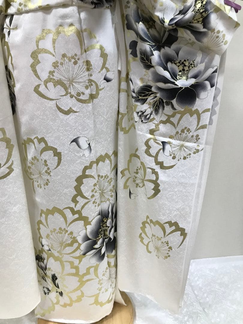 振袖単品　未仕立て品　正絹　金彩