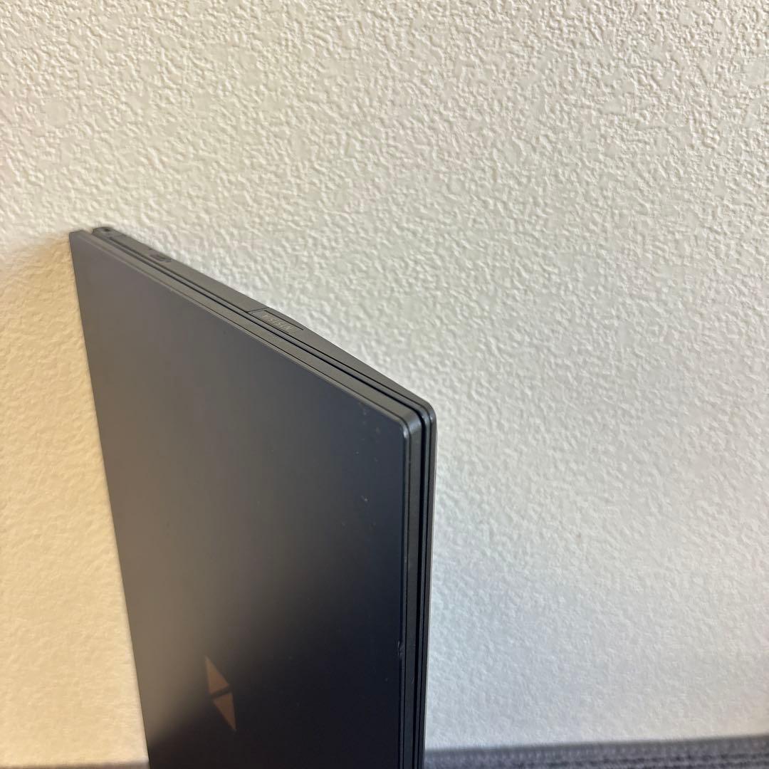 鶴屋様NEC Lavie N1515/A Athlon Silver 3050U