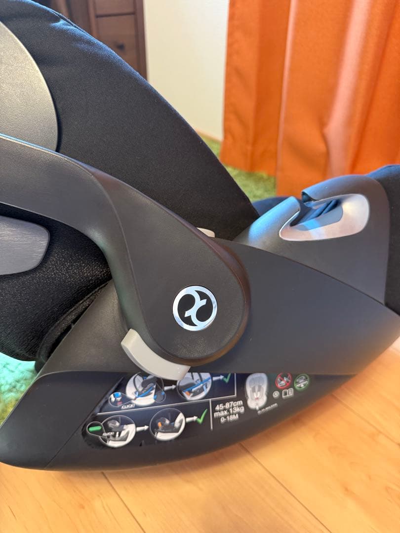 最終値下げ★サイベックス・チャイルドシート・CLOUD Z i-SIZE