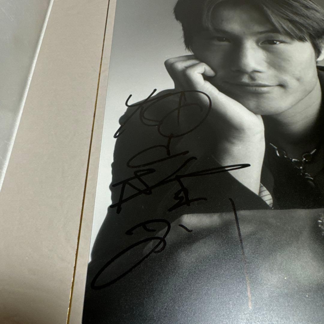 畑山隆則直筆サインモノクロ写真